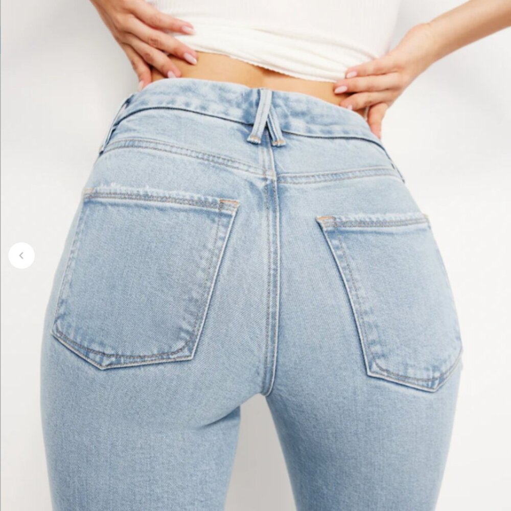 GOOD AMERICAN SOFT-TECH GOOD LEGS STRAIGHT JEANS - SIZE 6